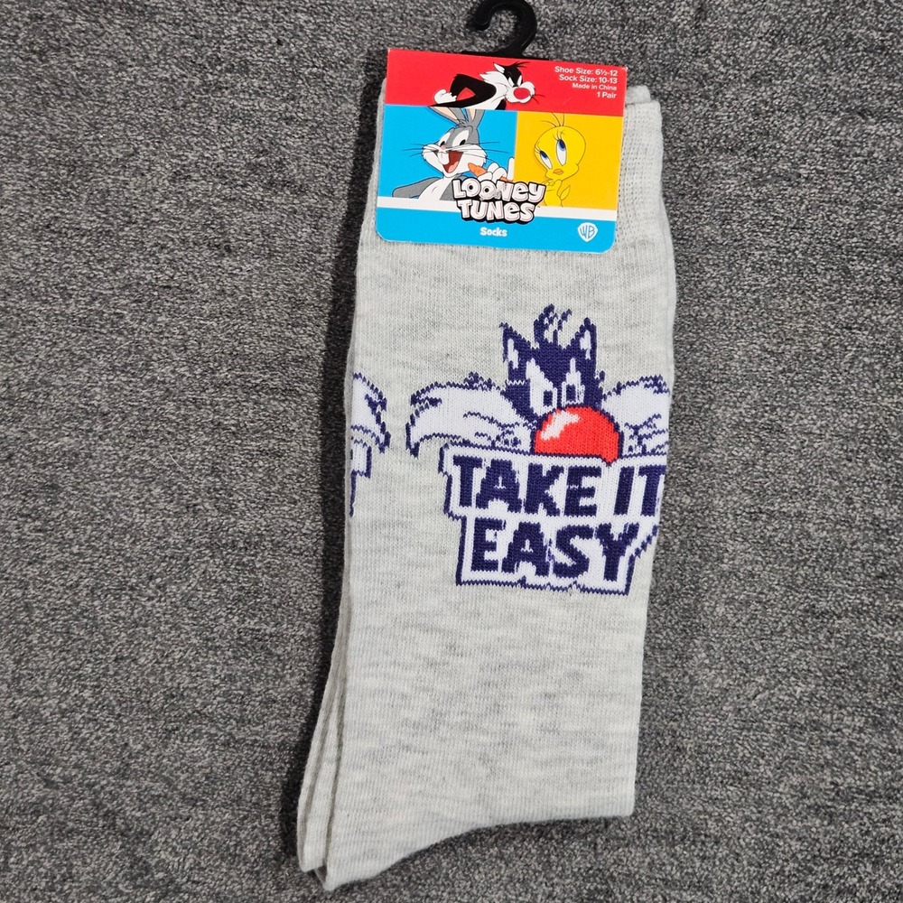 Looney Tunes Sylvester the Cat Take It Easy Gray Crew Socks Shoe‎ Size 6.5-12